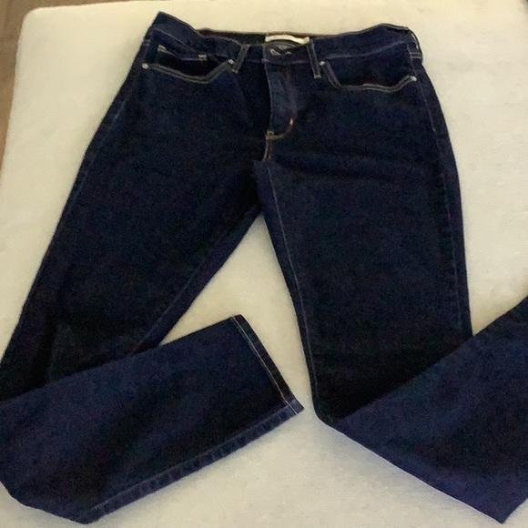 Levi Jeans 312 Shaping Slim size 31 - Picture 3 of 7